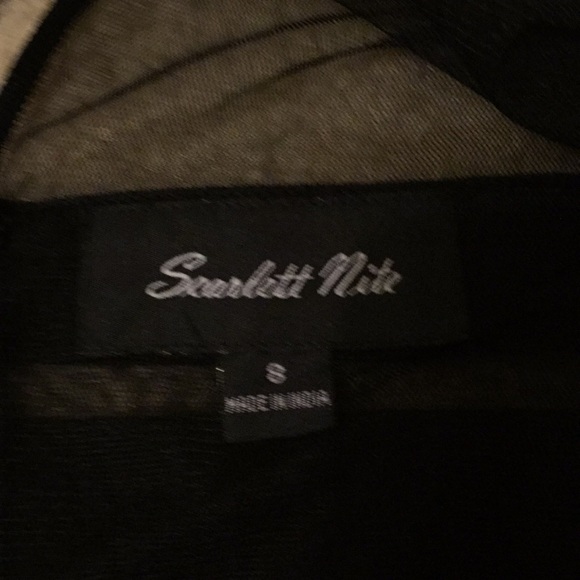 Dress - Picture 8 of 8